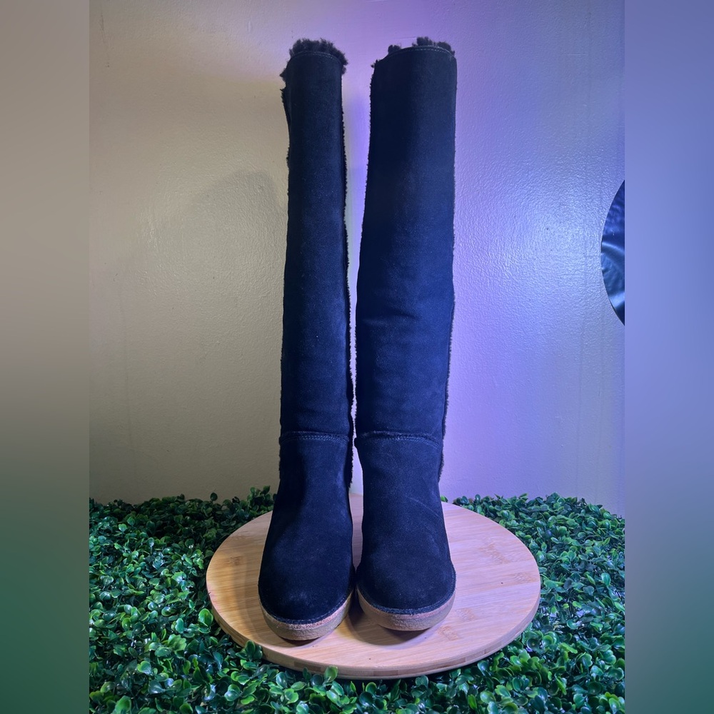 🔥 UGG KASEN TALL BOOTS BLACK SUEDE PULL UP SHEEPSKIN LINING WOMENS SZ 9.5 - Picture 3 of 9